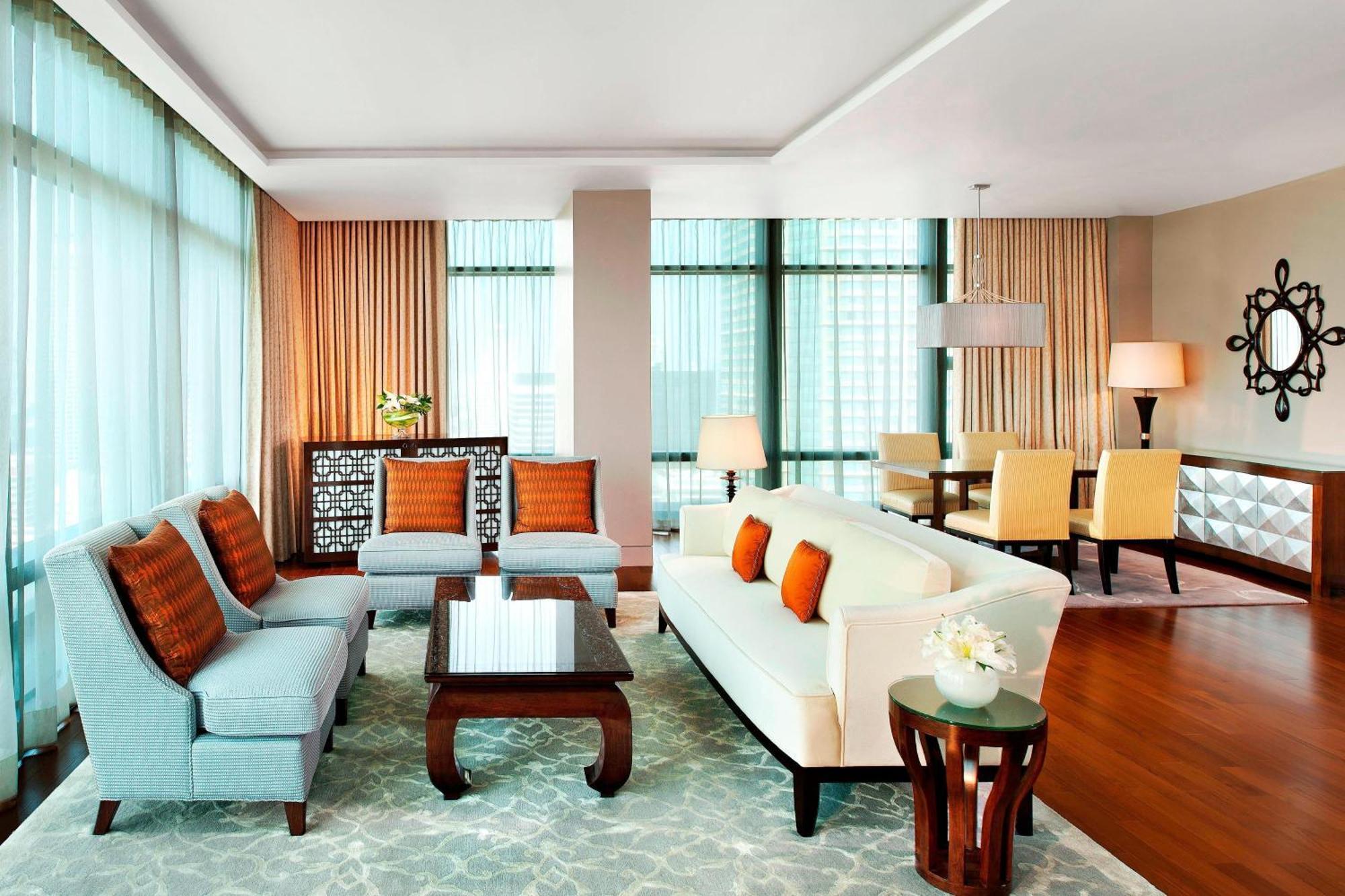 The St. Regis Bangkok Hotel Exterior photo